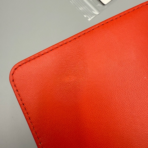 ❤️‍🔥CORAL CHANEL❤️‍🔥Chevron Medium boy bag - Picture 13 of 15